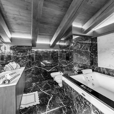 Apartmán Entire Chalet With Pool And Cinema