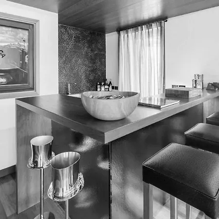 Apartmán Entire Chalet With Pool And Cinema